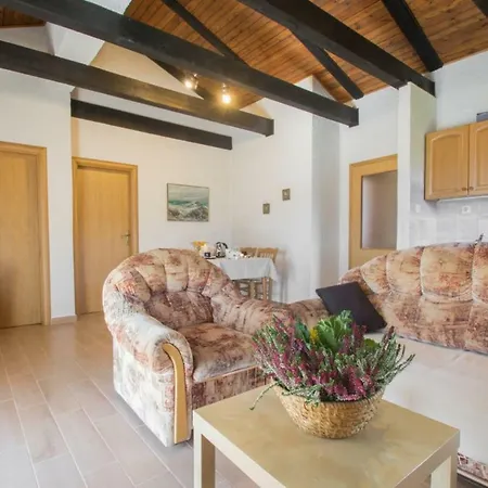 Rea Apartment *